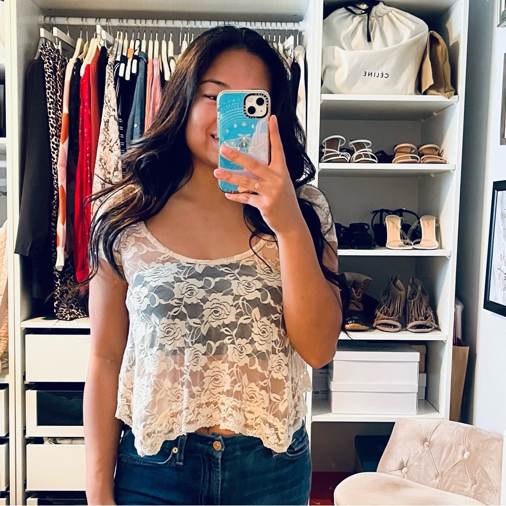 NWT JOYCE LESLIE Lace Floral Cutout Back Crop Top